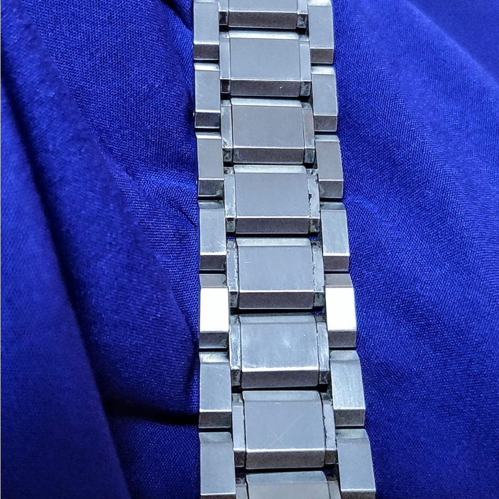 Burberry Bu9351 The City Swiss Chrono 43mm Mens Watch EUC - Picture 4 of 12